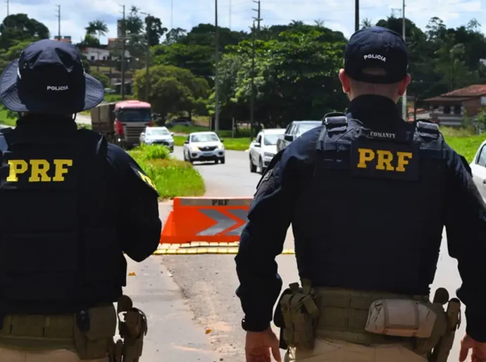 Agentes da PRF morrem durante perseguição no Rio de Janeiro