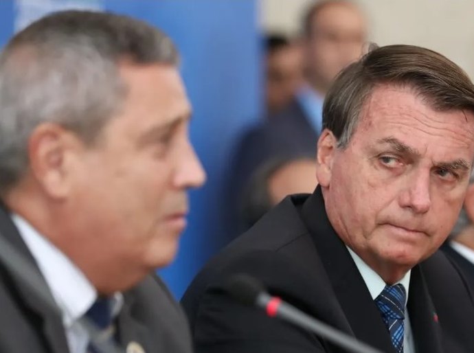 PF deve indiciar Bolsonaro, Braga Netto e generais por atos do 8 de janeiro