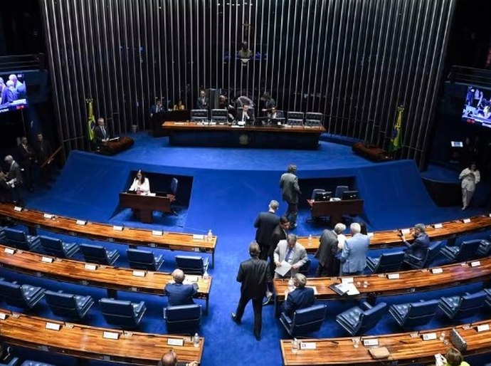 Senado aprova texto-base da regulamentação da reforma tributária