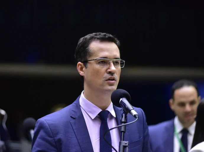 Kassio suspende decisão que indeferiu candidatura de Deltan Dallagnol