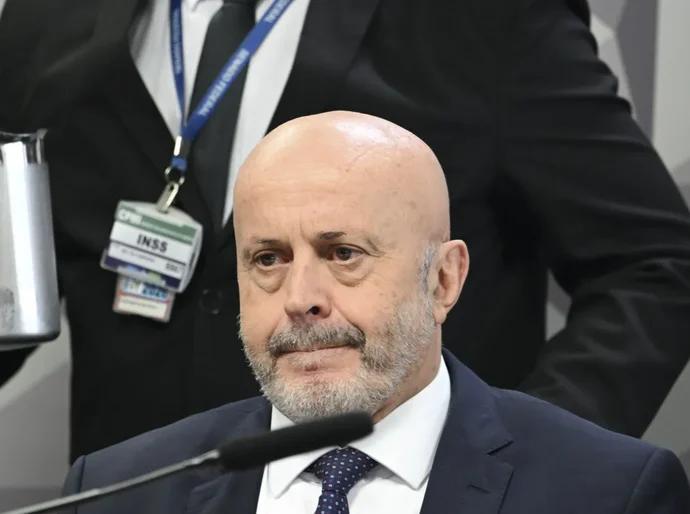 PF indicia ex-presidente do INSS, “Careca” e outros em inquérito