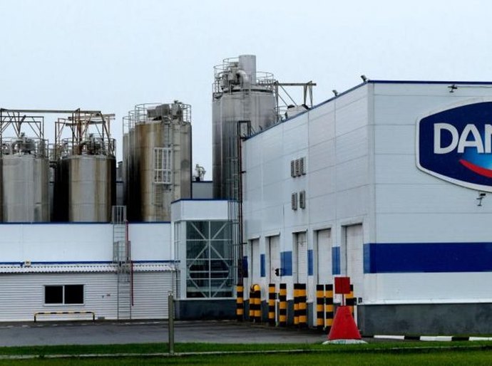 Por que governo Putin assumiu controle da operação da Danone e Carlsberg na Rússia