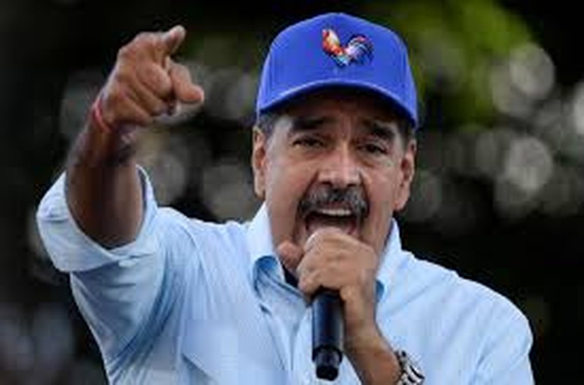 Venezuela começa a treinar população em quartéis para usar armas