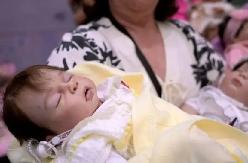 Bebês reborn: 'Apego por boneca pode vir da vontade de controle absoluto das relações'