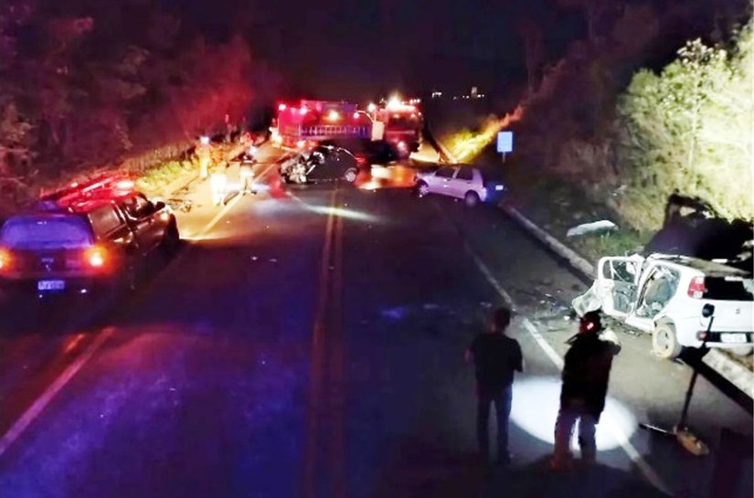 Sete pessoas morrem em acidente na BR-356, em Ouro Preto; crianças de 2 e 7 anos estão entre as vítimas