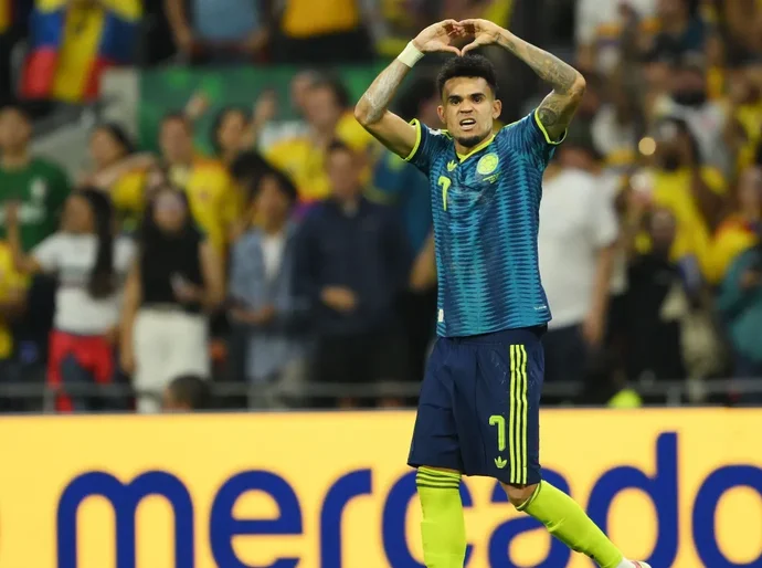 Luis Díaz brilha, Colômbia bate Uzbequistão e estreia com vitória na Copa