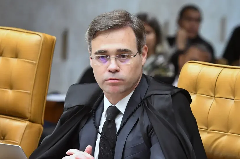 Mendonça diz que compartilhar conteúdo do celular de Vorcaro só serviria para 'tumultuar' e pode colocar investigações em risco