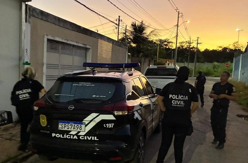 Polícia Civil cumpre 98 ordens judiciais e desarticula esquema de distribuição de drogas na região metropolitana de Cuiabá