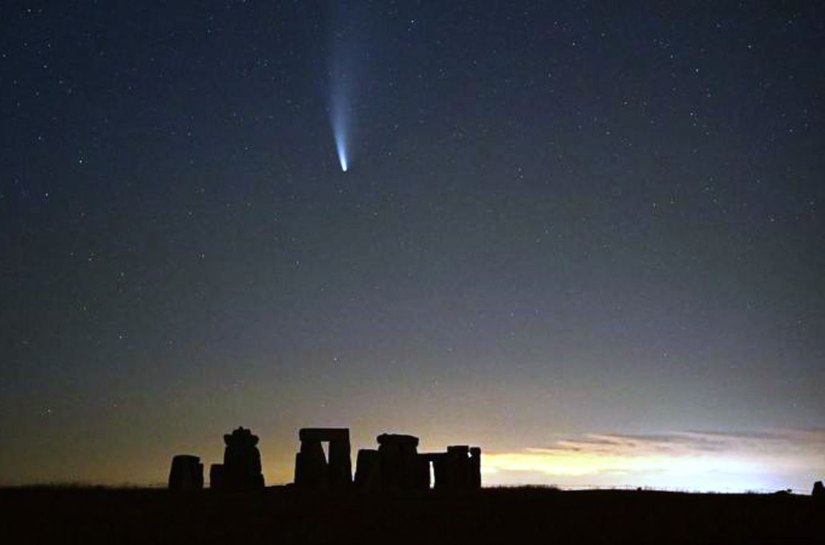 A misteriosa nuvem de gelo que envolve o Sistema Solar