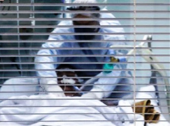 Brasil registra 2.233 mortes e 75,4 mil novos casos de covid em 24h e mantém alta recorde na média móvel