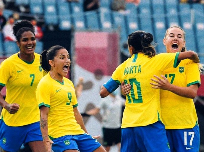 Esportes Seleção feminina goleia China na estreia do Brasil na Olimpíada