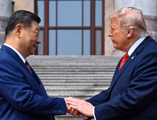 Xi Jinping alerta Donald Trump que as relações entre a China e os EUA dependem de Taiwan