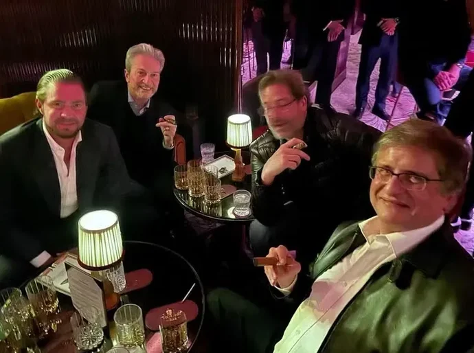 Uísque, charuto e viagem a Londres: entenda o encontro de Gonet e Vorcaro
