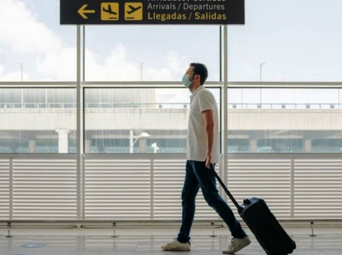 Covid: o risco de viagens aos EUA em meio a novo pico de mortes