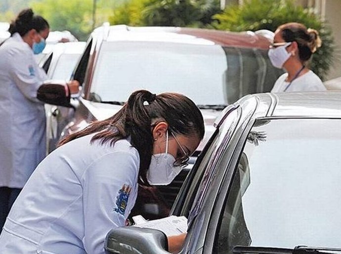 Idosos são enganados com falsa aplicação de vacina no Rio de Janeiro