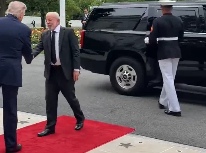 Lula chega à Casa Branca para encontro com Trump