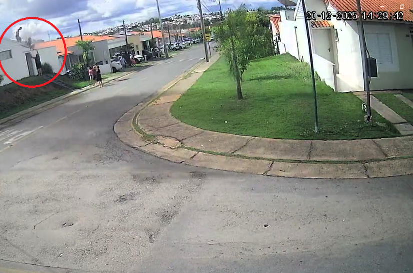 Veja Fotos e Vídeo: “Obrigado é pouco. Ele me salvou”, diz moradora resgatada em incêndio em Cuiabá