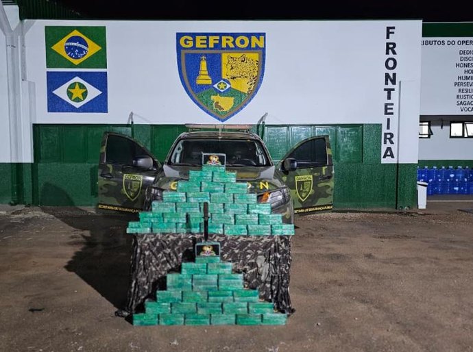 Gefron apreende 101 quilos de cocaína e causa prejuízo de R$ 1,8 milhão às facções criminosas