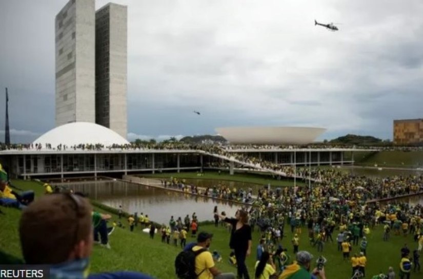 Deputados americanos querem que FBI investigue se ataque em Brasília foi planejado nos EUA