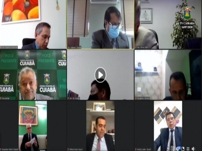 Vereadores da base de Emanuel Pinheiro fazem votação ‘relâmpago’ e rejeitam relatório da CPI do Paletó