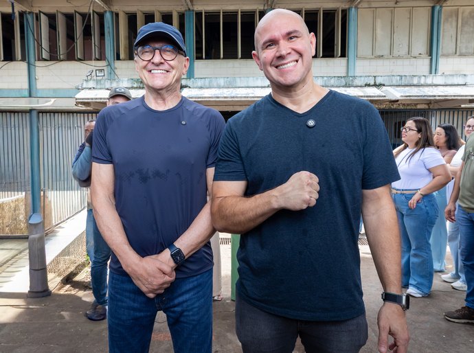 Abílio e Pivetta vistoriam antigo Caic e anunciam Centro Integrado de Serviços no Pedra 90