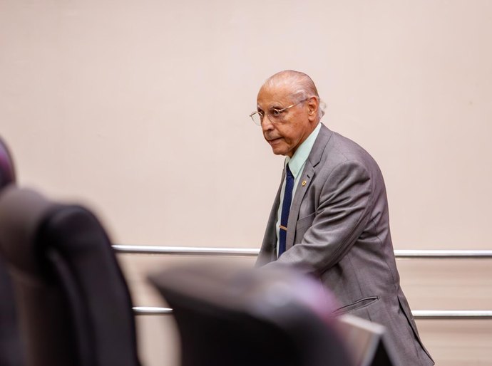 “NU DIGITAL”: deputado de MT denuncia suposto deepfake íntimo com outro homem e expõe fragilidade da polícia virtual em meio à nova era de ataques por IA