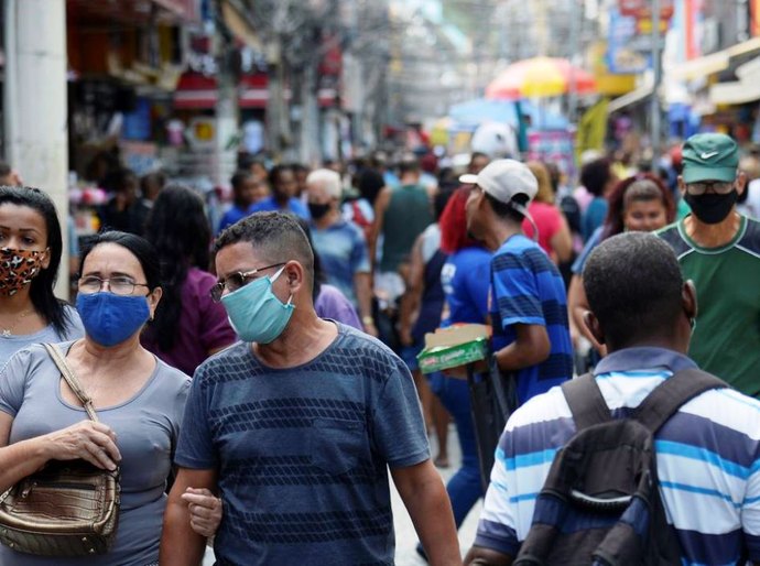 Estado do Rio de Janeiro flexibilizará uso de máscara em local aberto