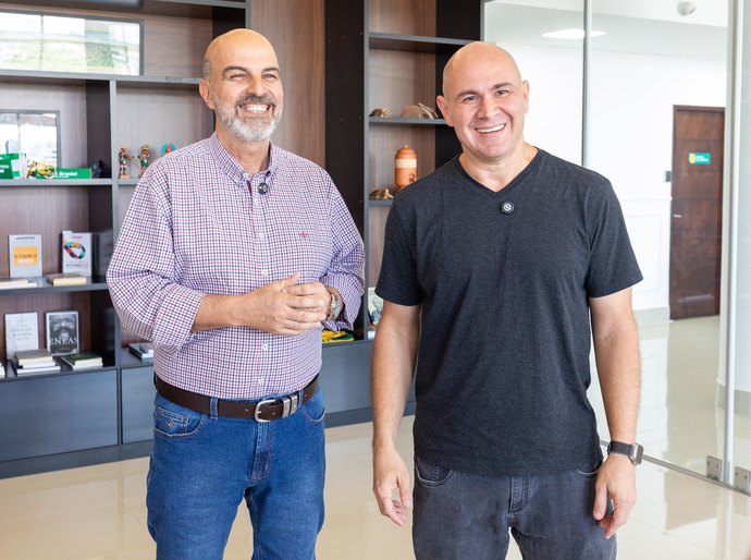 Prefeitura de Cuiabá paga R$ 12 milhões de premiação para servidores por avanços na educação municipal