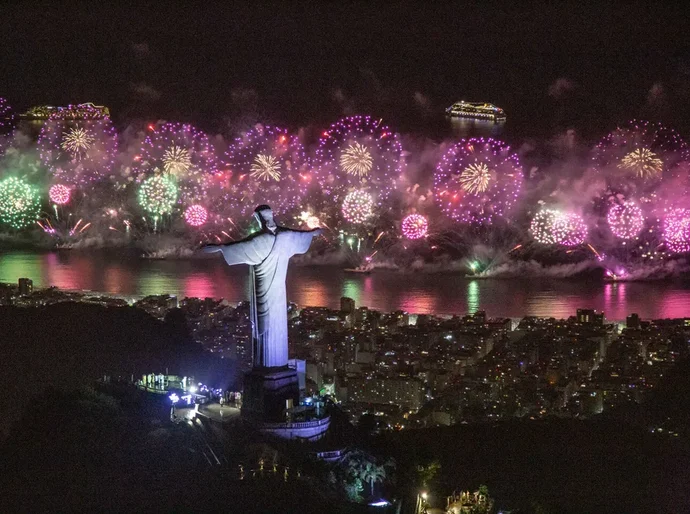 Como vai ficar o tempo no Réveillon? Veja previsão para todo o Brasil