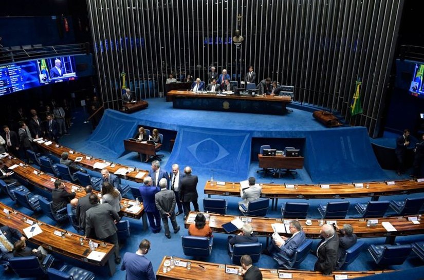 Senado aprova limitar poderes de ministros do STF e envia 'recado' à Corte sobre novas batalhas