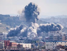 Israel lança novos ataques no Líbano após anunciar busca por negociação