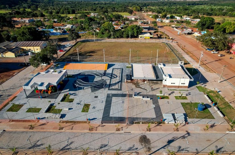 Governo de MT entrega nova praça do Distrito de Bom Jardim, assina ordens de serviço e lança obras em Nobres nesta sexta-feira,05