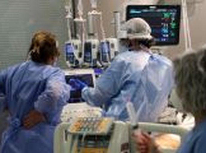 Variante britânica do coronavírus que se espalha pelo mundo é 58% mais letal, dizem pesquisadores