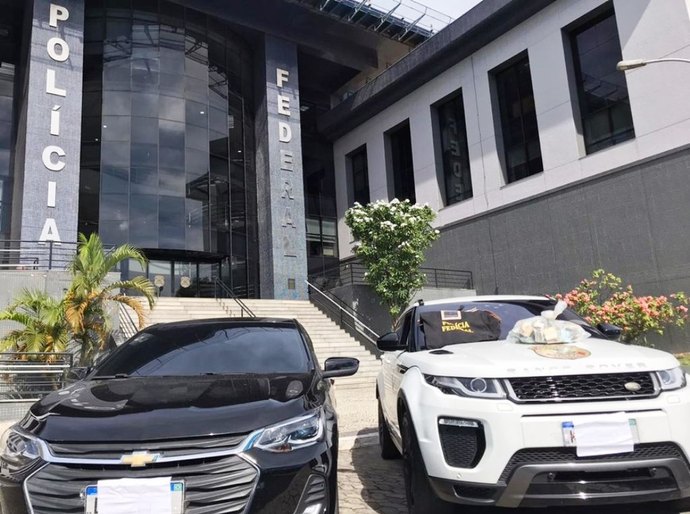 PF prende 12 suspeitos de tráfico internacional de drogas; quadrilha utilizava mergulhadores e levava cocaína para a Holanda