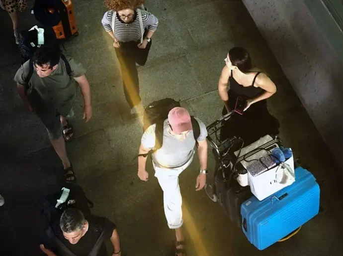 Como as traduções em tempo real podem revolucionar as viagens internacionais — e o que perdemos com isso