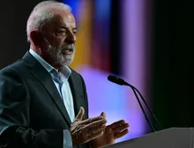 Lula assina decreto que muda regras do vale-refeição e alimentação e cria teto para taxas