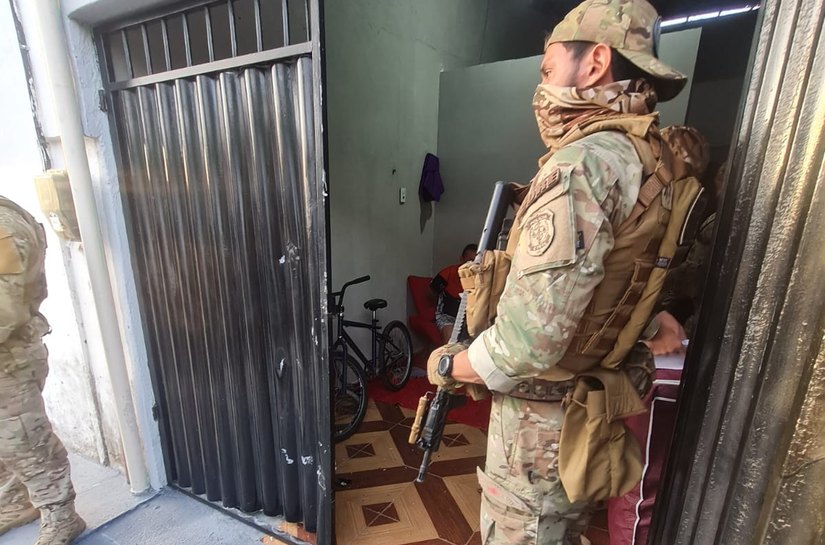 Polícia Civil cumpre 65 mandados contra associação criminosa que deu golpes em clientes de escritórios de advocacia