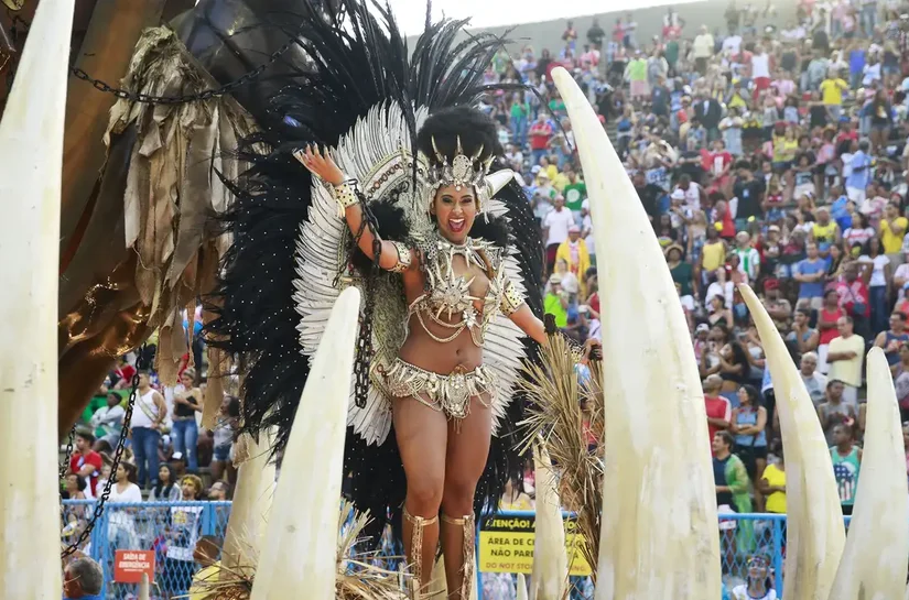 Desfile na Sapucaí terá mais quatro escolas nesta segunda-feira