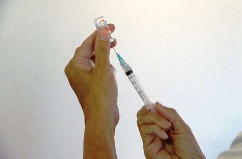 Brasil volta a ter média móvel de mais de 1 mil mortos por Covid por dia; alta no AM preocupa