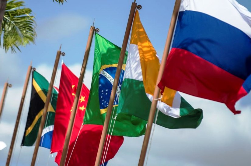Irã apresenta pedido para ingressar no Brics