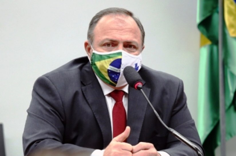 Pazuello prevê controle da pandemia em setembro e deixará comando militar