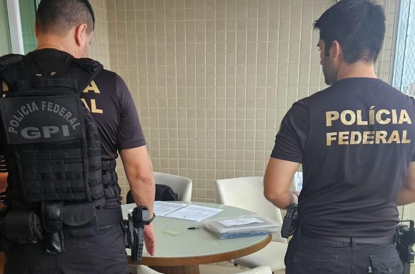 Deputado Júnior Mano e outras 5 pessoas são alvos da PF por fraudes em licitações e desvio de emendas no Ceará