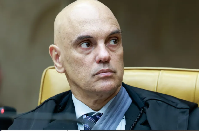 Moraes manda Justiça formalizar pedido de extradição de Zambelli