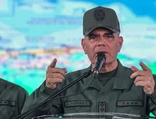 Chavista histórico e leal a Maduro, ministro da Defesa da Venezuela é demitido por Delcy Rodríguez após quase 12 anos no cargo