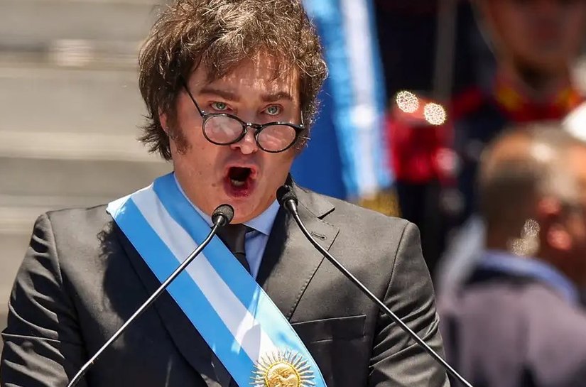 Milei diz que fará plebiscito caso Congresso recuse pacote de medidas