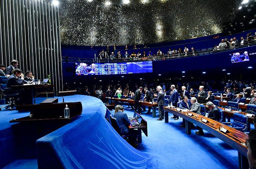 Entenda as principais mudanças propostas pela PEC que limita os poderes do STF