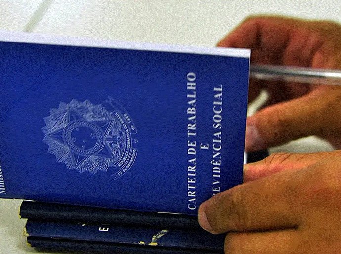 Brasil gera mais de 190 mil postos com carteira assinada em outubro