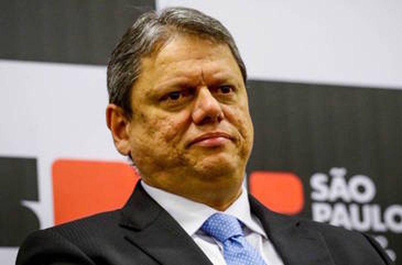 Tarcísio diz que 'não houve excesso' em ação no Guarujá e que PM quer evitar confronto