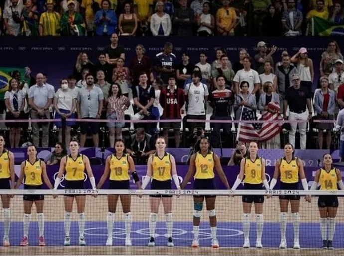 Brasil perde para os EUA no vôlei feminino e fica fora da disputa do ouro em Paris