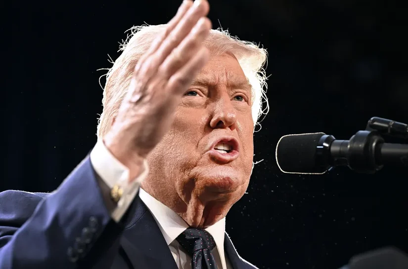 Trump diz que espera 'bombardear' o Irã se não houver acordo